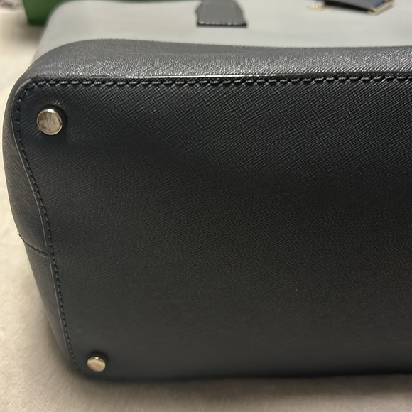 Kate Spade tote - in box - Picture 13 of 16